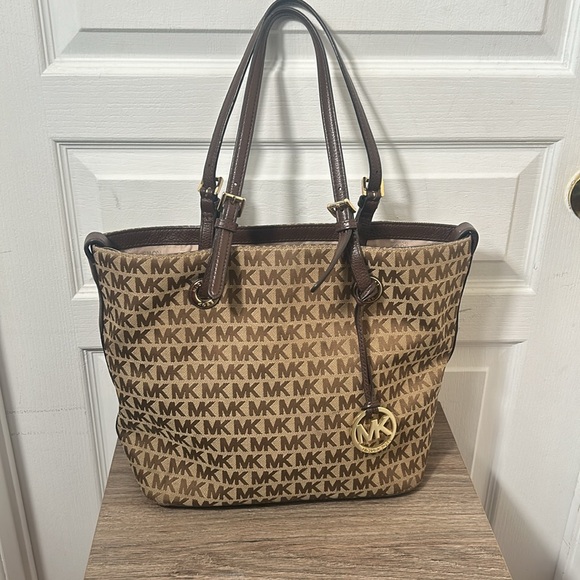 MICHAEL KORS TOT BAG BROWN TAN LOGO SHOULDER BAG - Picture 6 of 12
